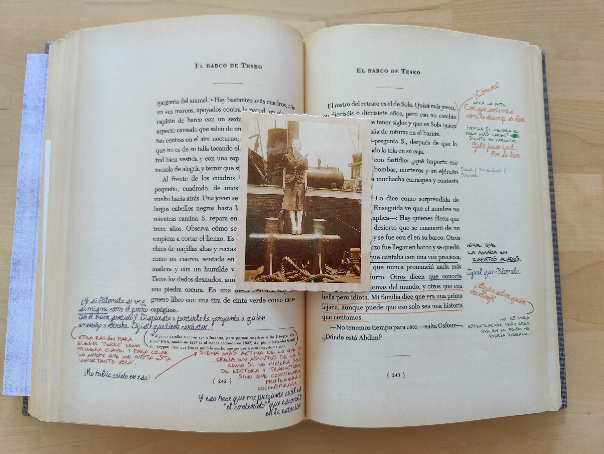 El Barco de Teseo: Inserto 2242 - 243