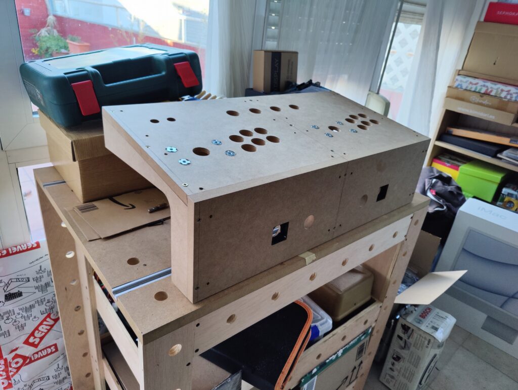 Base de la botonera ensamblada, vista superior