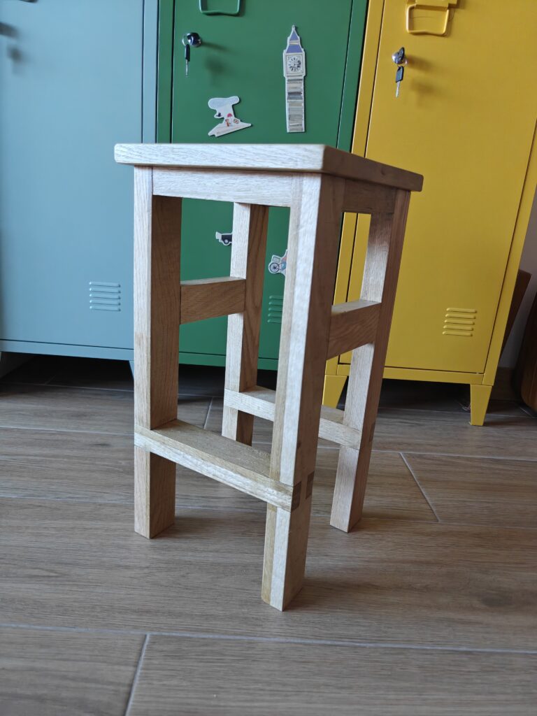 Taburete: Resultado final (lateral)